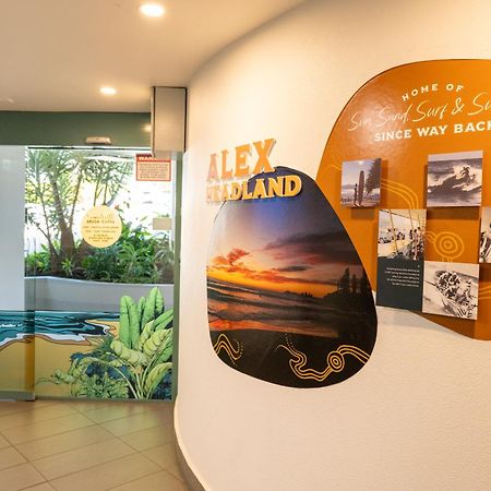 Grand Palais Boolarong Beachside Apartments Alexandra Headland Bagian luar foto