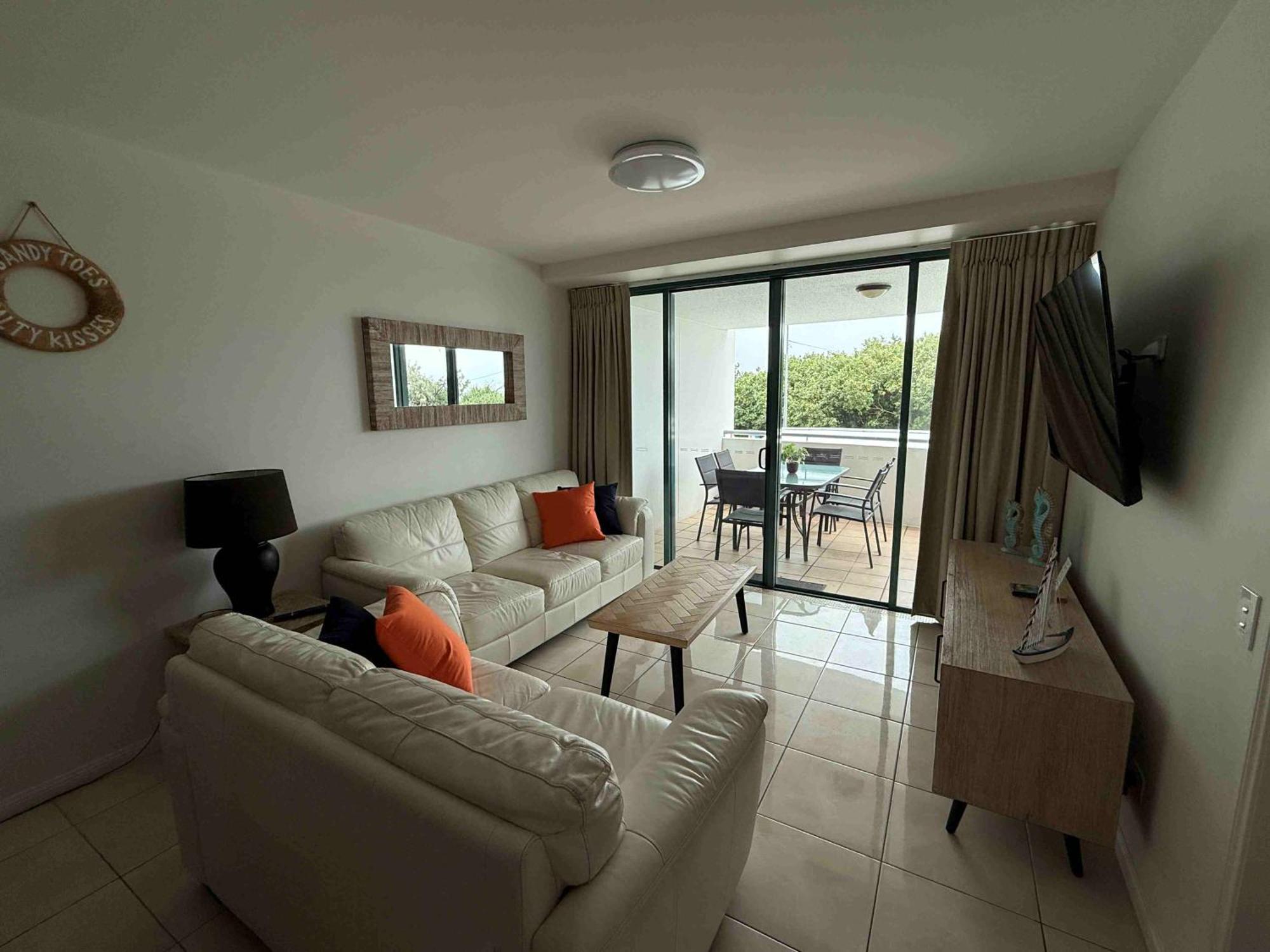 Grand Palais Boolarong Beachside Apartments Alexandra Headland Bagian luar foto