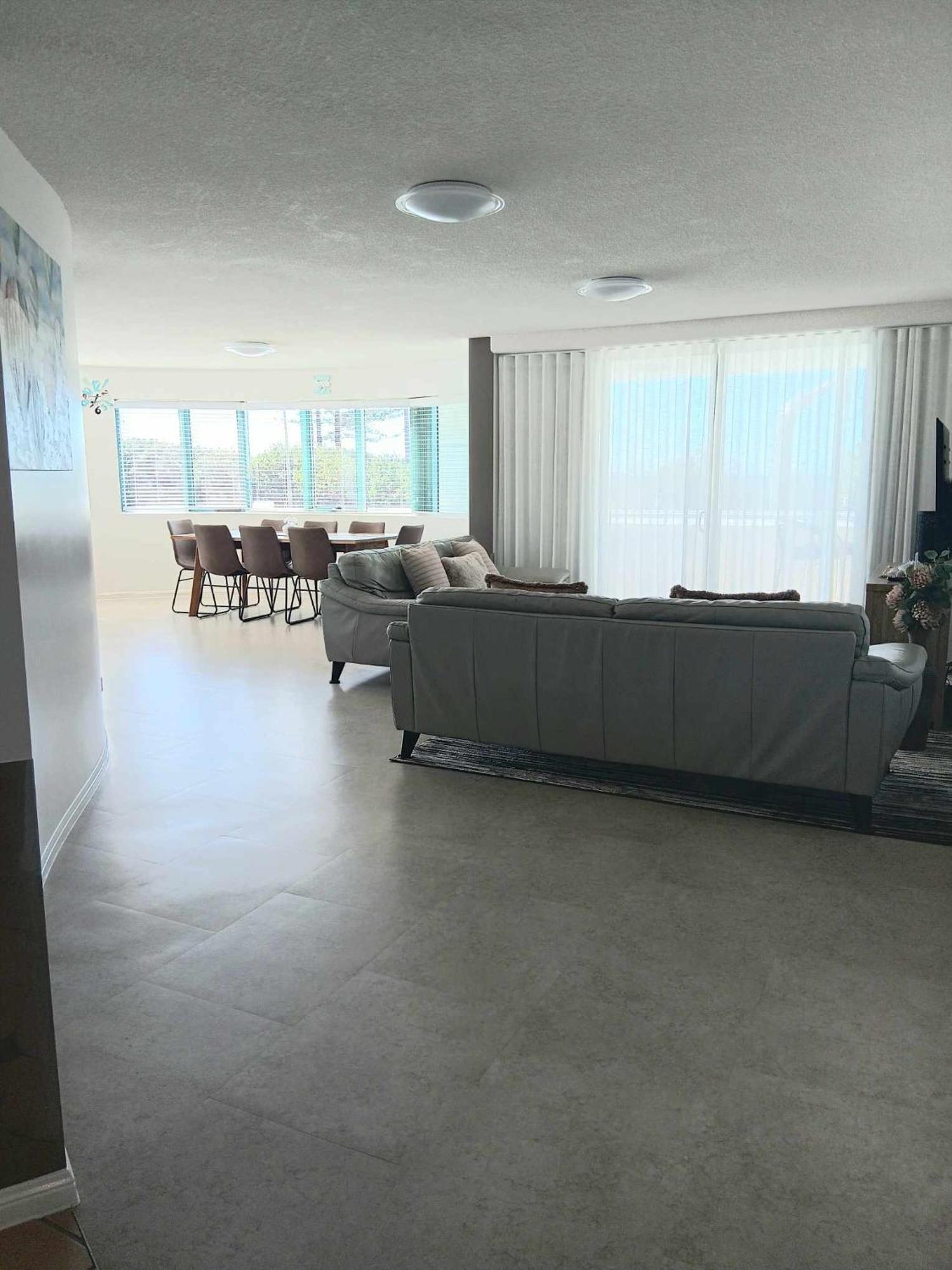 Grand Palais Boolarong Beachside Apartments Alexandra Headland Bagian luar foto